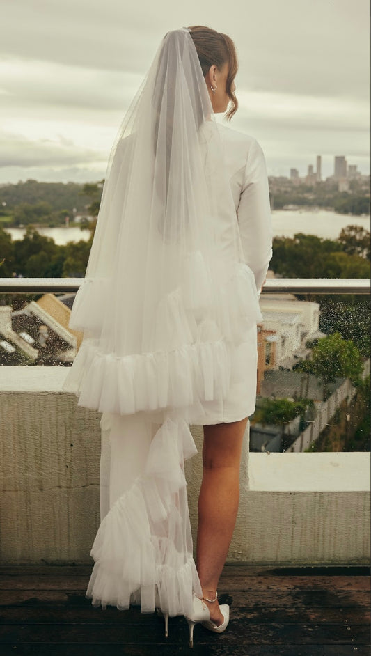 Ivory Ruffle Veil